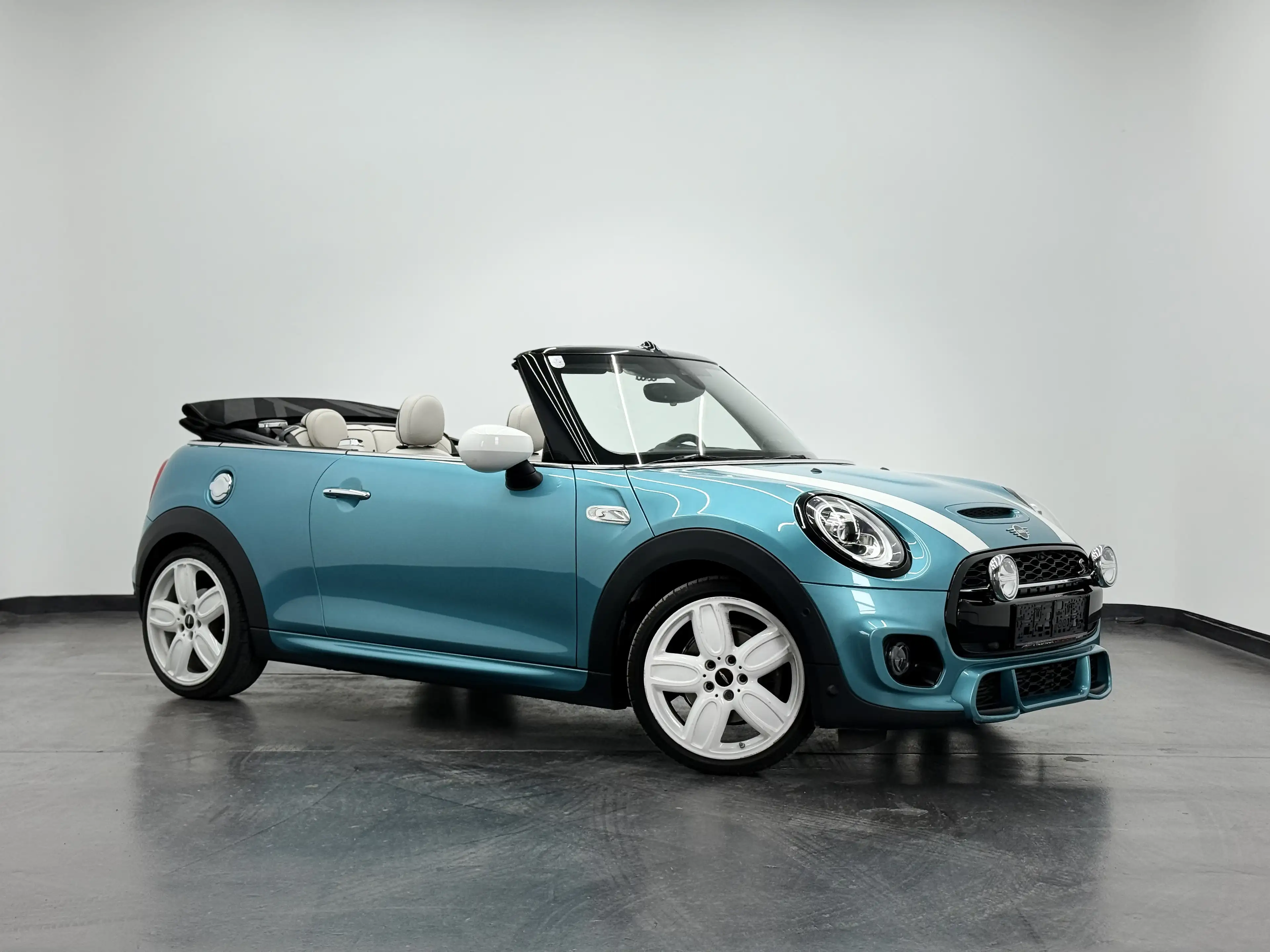 MINI Cooper S Cabrio Cooper S, Mega Farbe