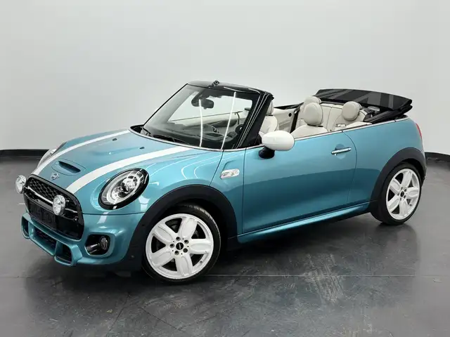Mini Convertible view 9