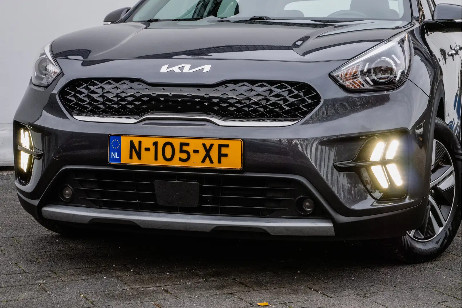 Kia Niro 1.6 GDi Hybrid DynamicLine Virtual cockpit/ Naviga Gris - 2