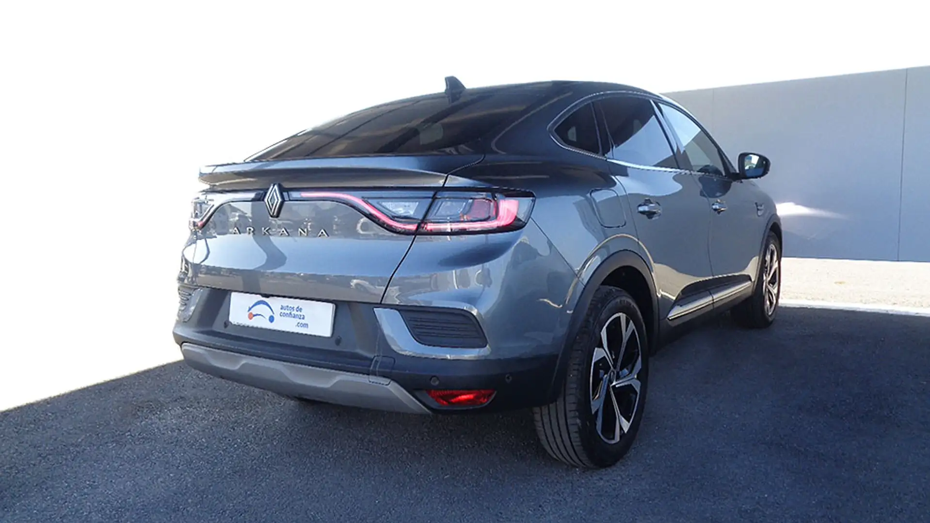 Renault Arkana TECHNO TCE MILD HYBRID EDC - 2