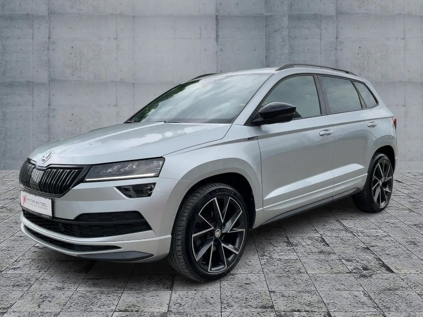 Skoda Karoq 2.0 TSI 4x4 DSG SPORTLINE LED+NAVI+ACC+AHK Silber - 2