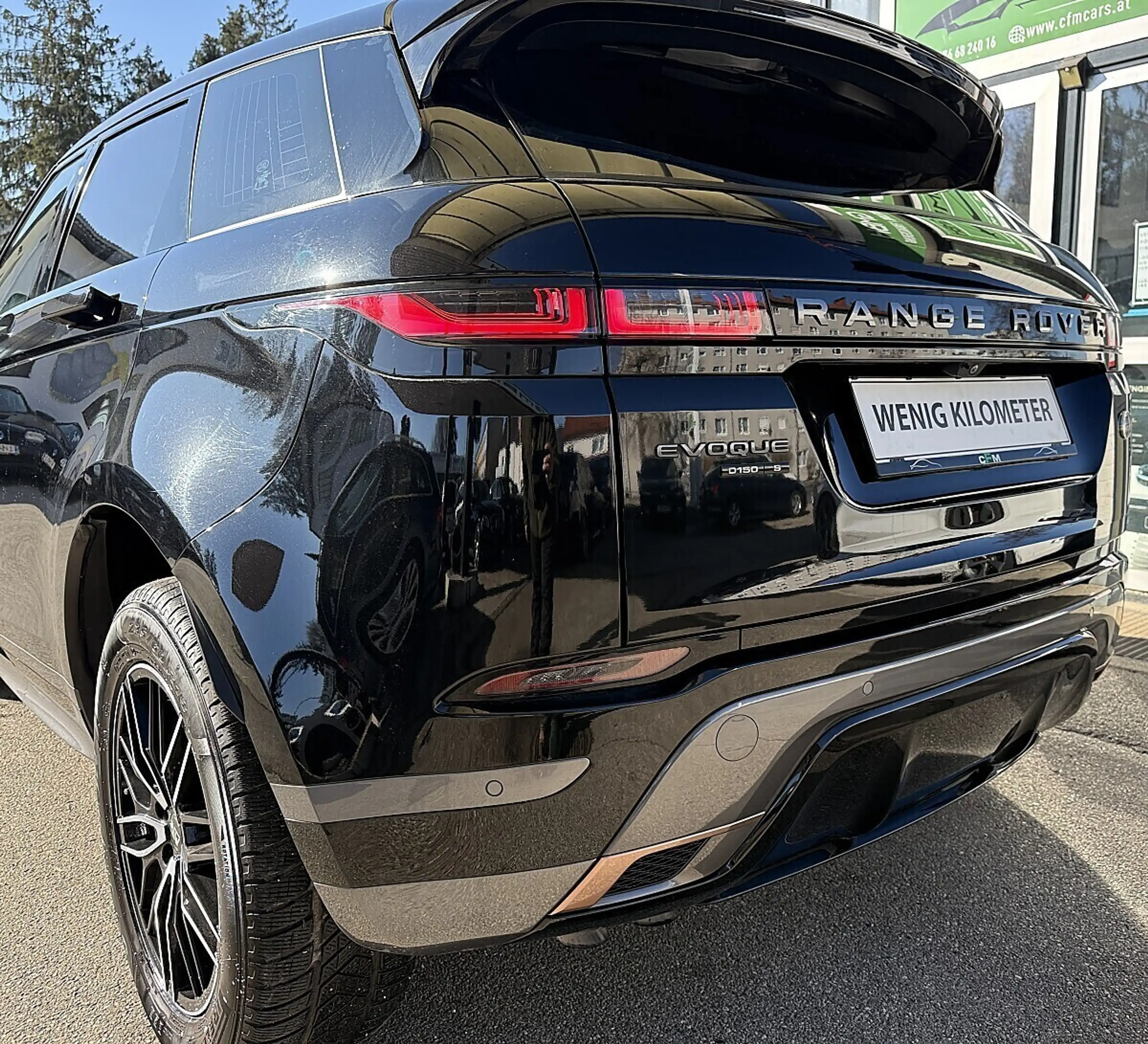 Land Rover Range Rover Evoque 2,0 D150 R-Dynamic S Aut. — photo 4