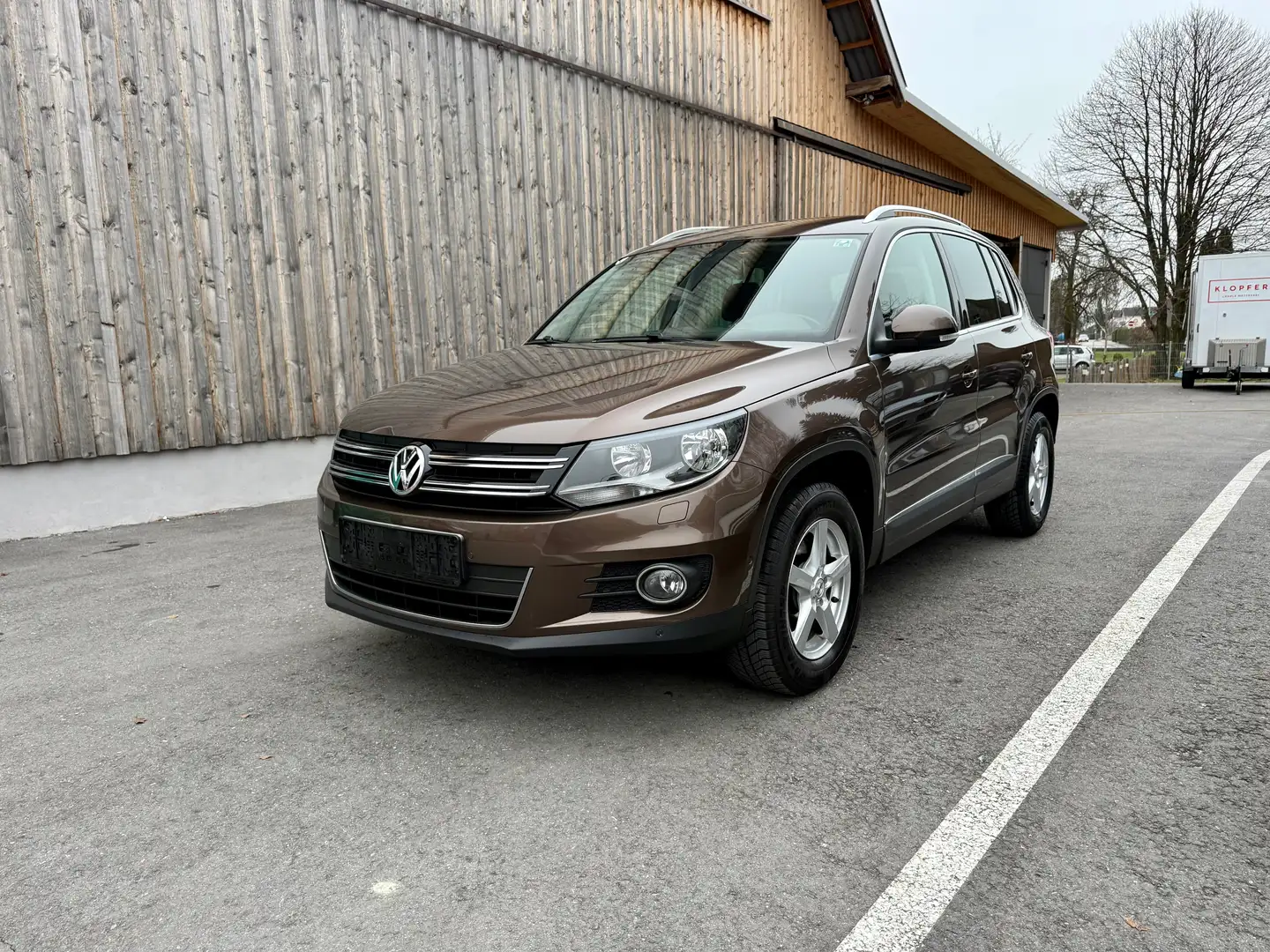 Volkswagen Tiguan Sport Braun - 1