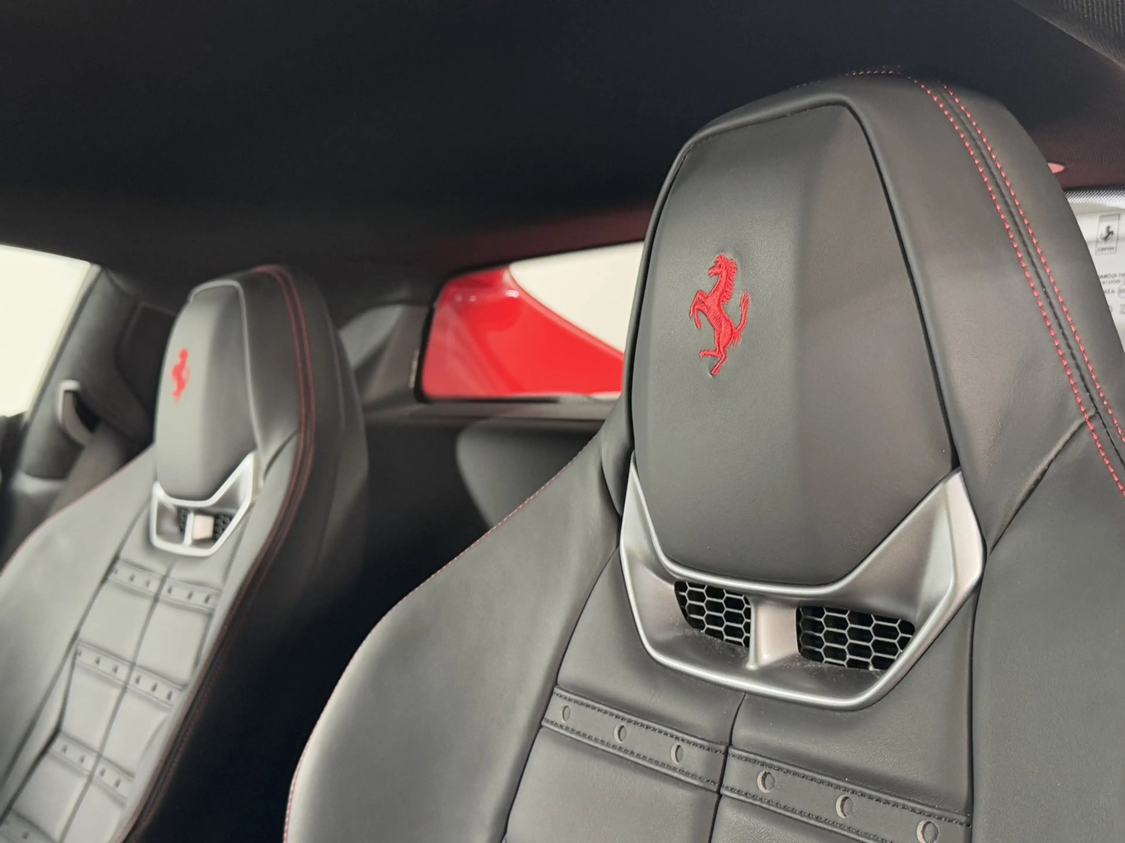 Ferrari 296 GTB * Front lift * Daytona seats * Carbon S.W. LED — photo 15