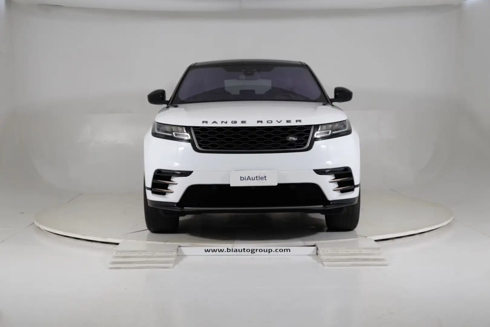 Land Rover Range Rover Velar 2017 Diesel 2.0 i4 R-Dynamic S 240cv auto - 2