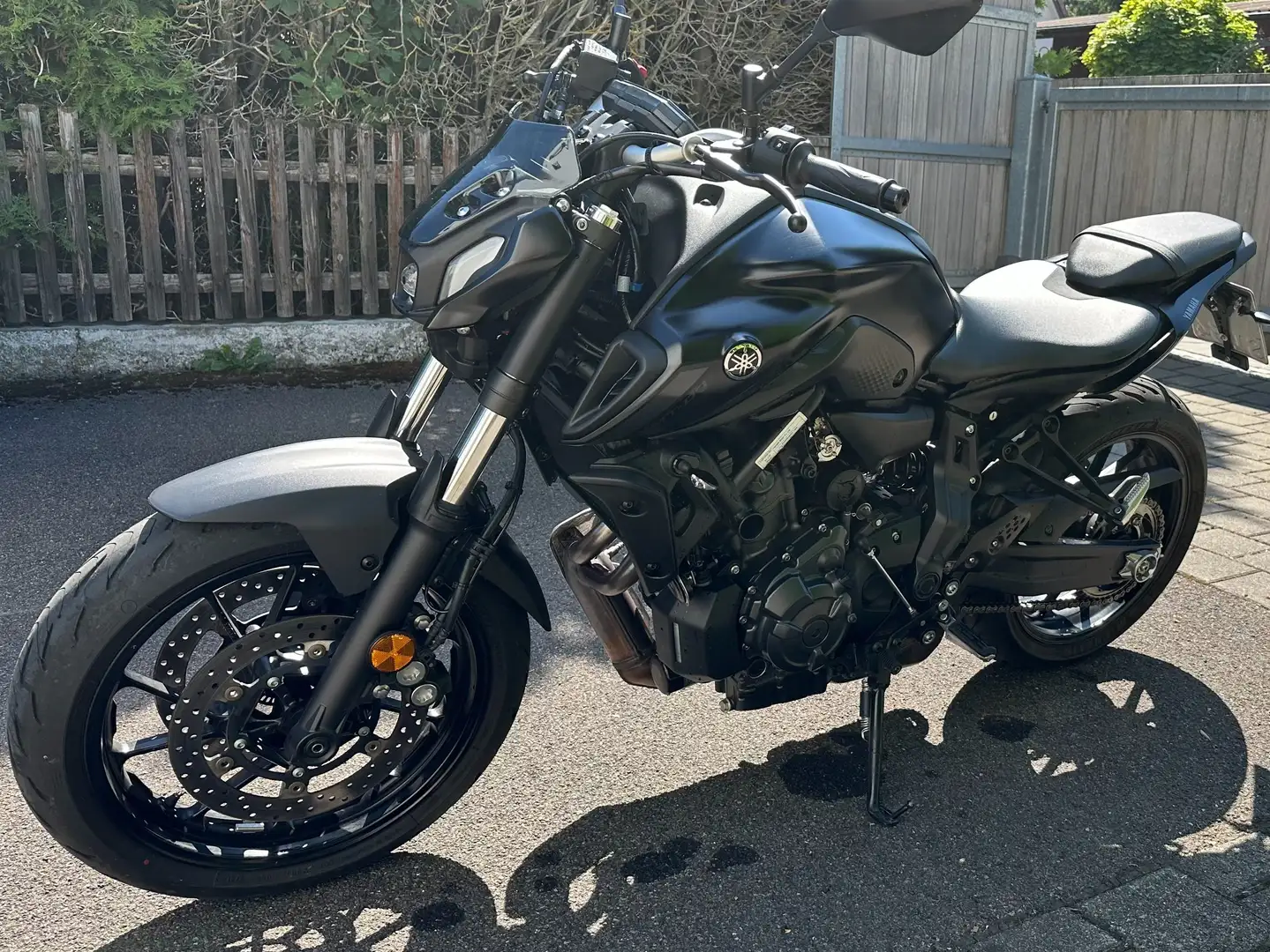 Yamaha MT-07 inkl. Tieferlegung Black - 2