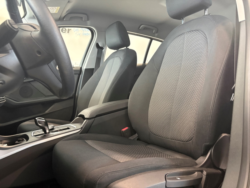 BMW 118 i 5-Türer Navi LED Sitzhzg PDC Tempomat — photo 6