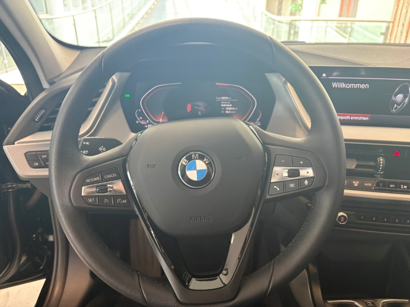 BMW 118 i 5-Türer Navi LED Sitzhzg PDC Tempomat — photo 7