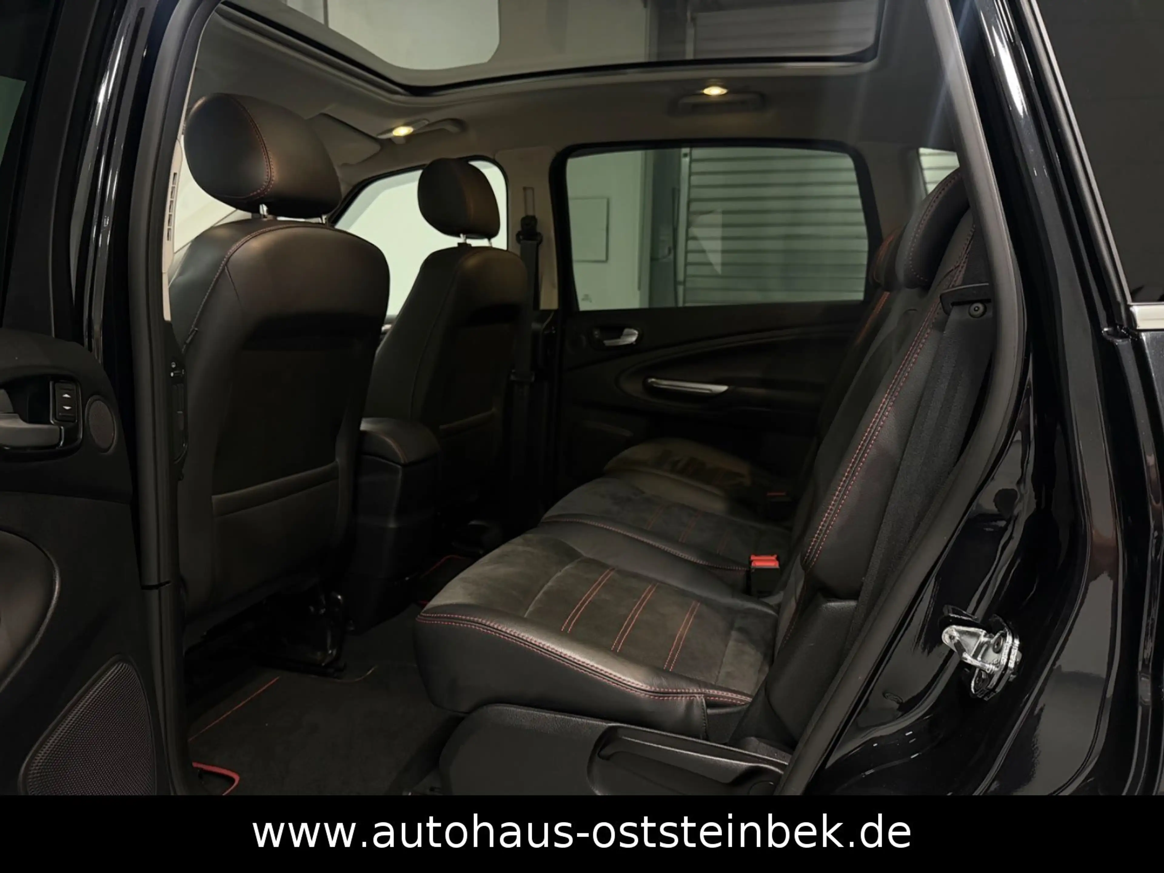 Ford S-Max 2.0 TDCi TITANIUM S/PANO/BI-XEN/7-SITZER/ — photo 13