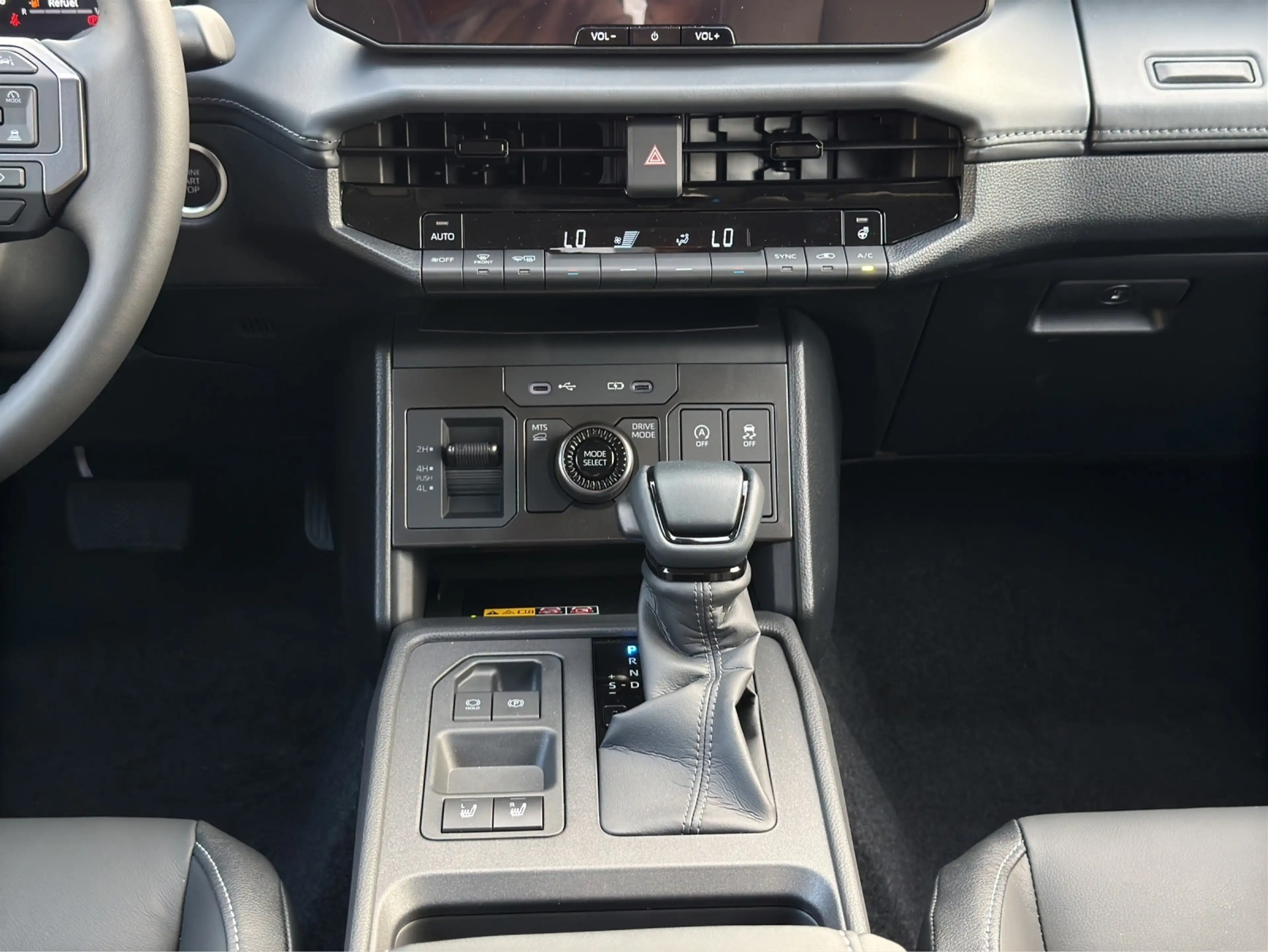 Toyota Hilux Invincible 2,8-l-D-4D VERFÜGBAR*TOP* — photo 14