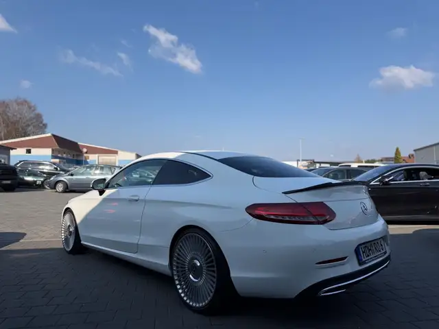 Mercedes-Benz C-Class view 5