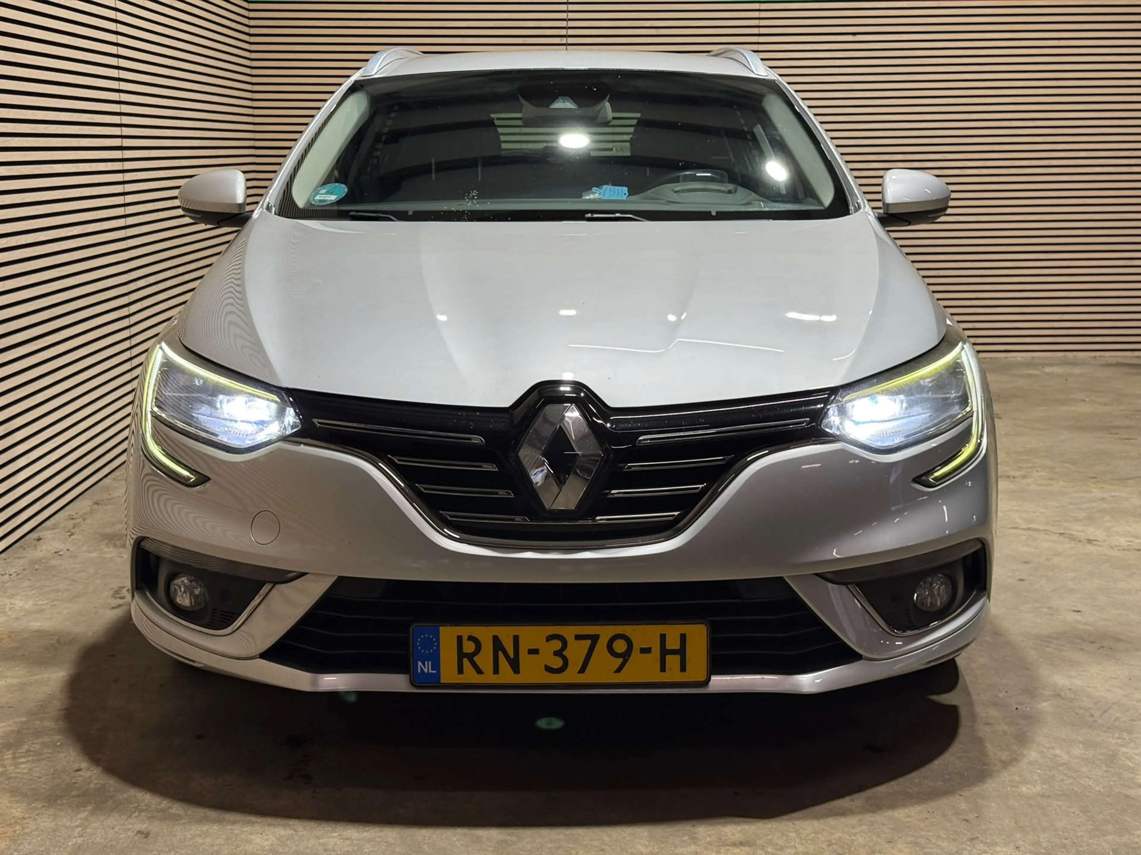 Renault Megane Estate 1.2 TCe Bose | Camera | Automaat | 1e eigen — photo 8
