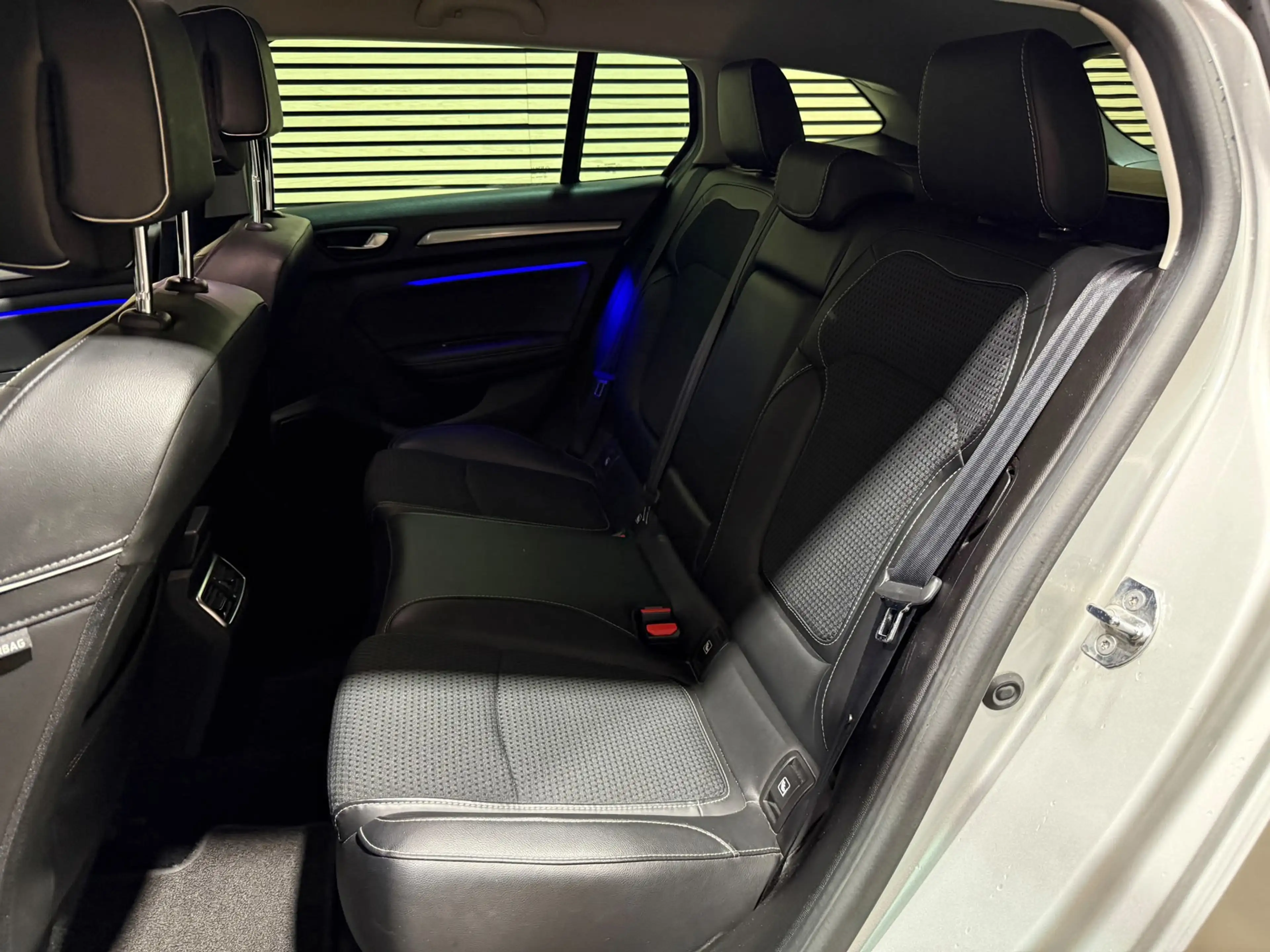 Renault Megane Estate 1.2 TCe Bose | Camera | Automaat | 1e eigen — photo 12