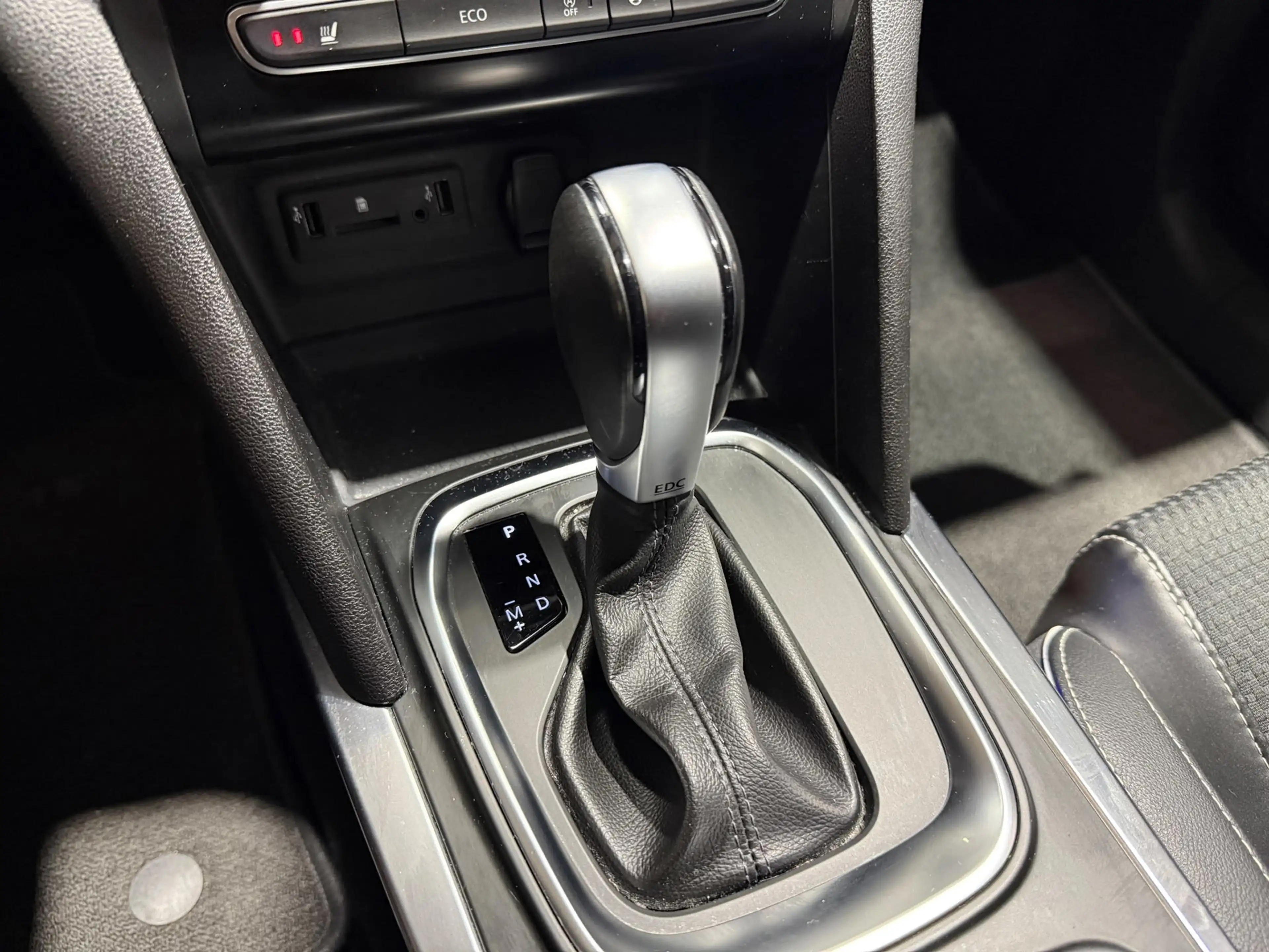 Renault Megane Estate 1.2 TCe Bose | Camera | Automaat | 1e eigen — photo 26