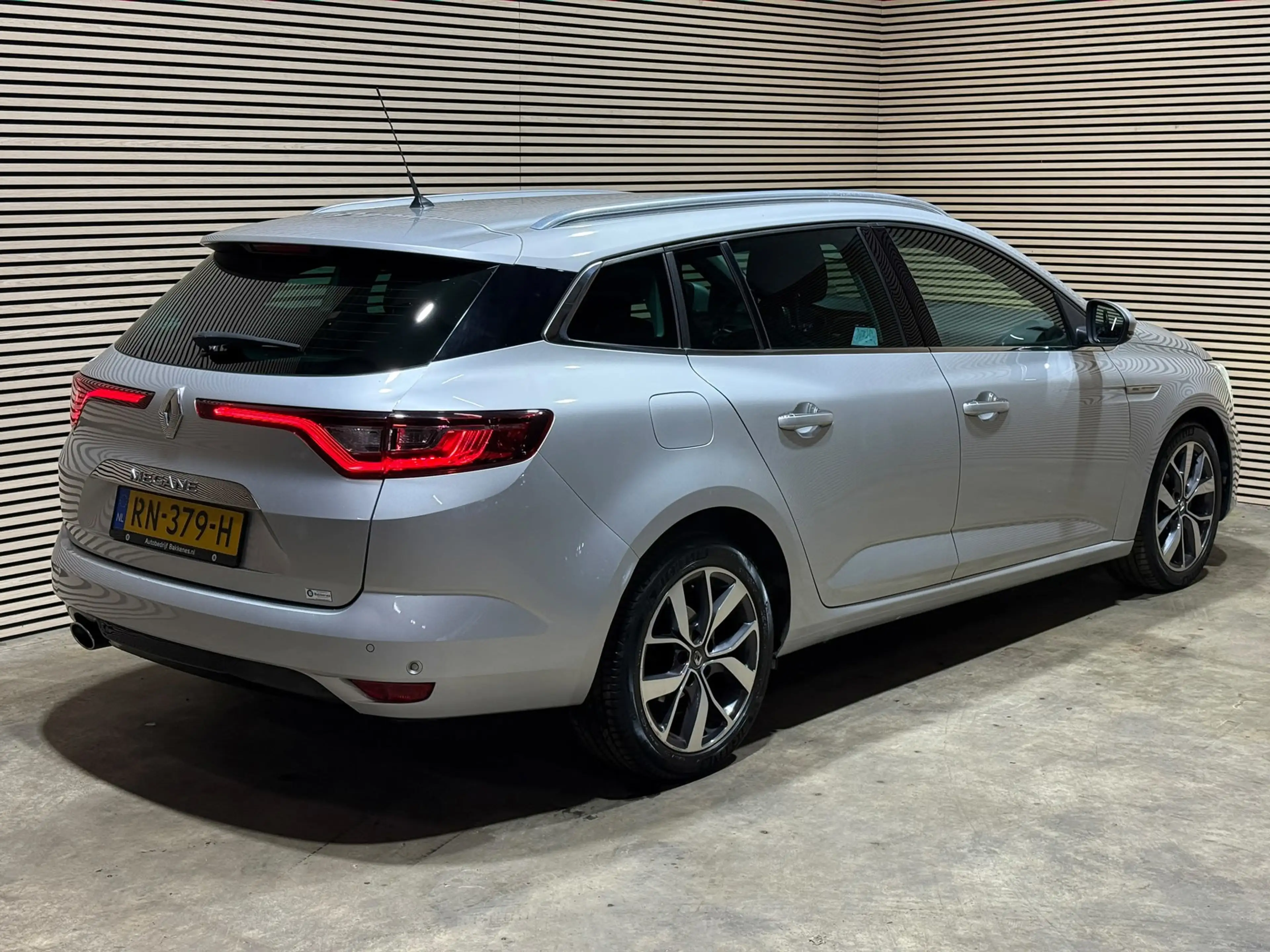 Renault Megane Estate 1.2 TCe Bose | Camera | Automaat | 1e eigen — photo 2