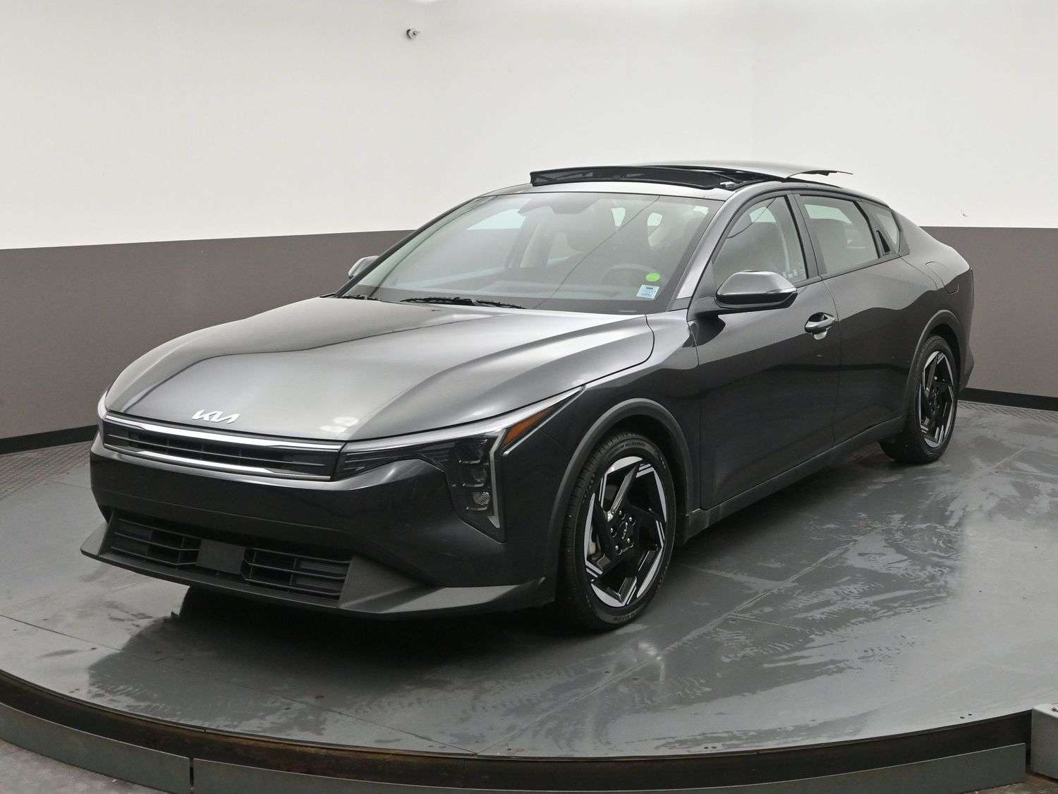 2026 Kia K4 EX Apple Carplay, Climate control, Leather, Heated — photo 1