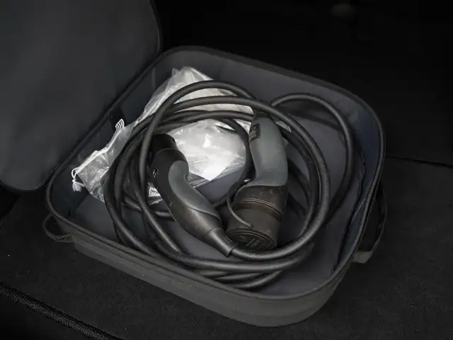 Mercedes-Benz Gla view 29