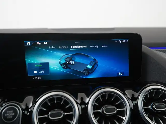 Mercedes-Benz Gla view 21