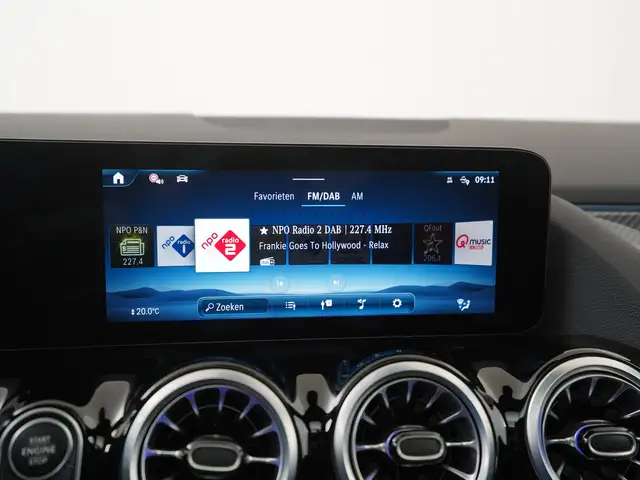 Mercedes-Benz Gla view 18