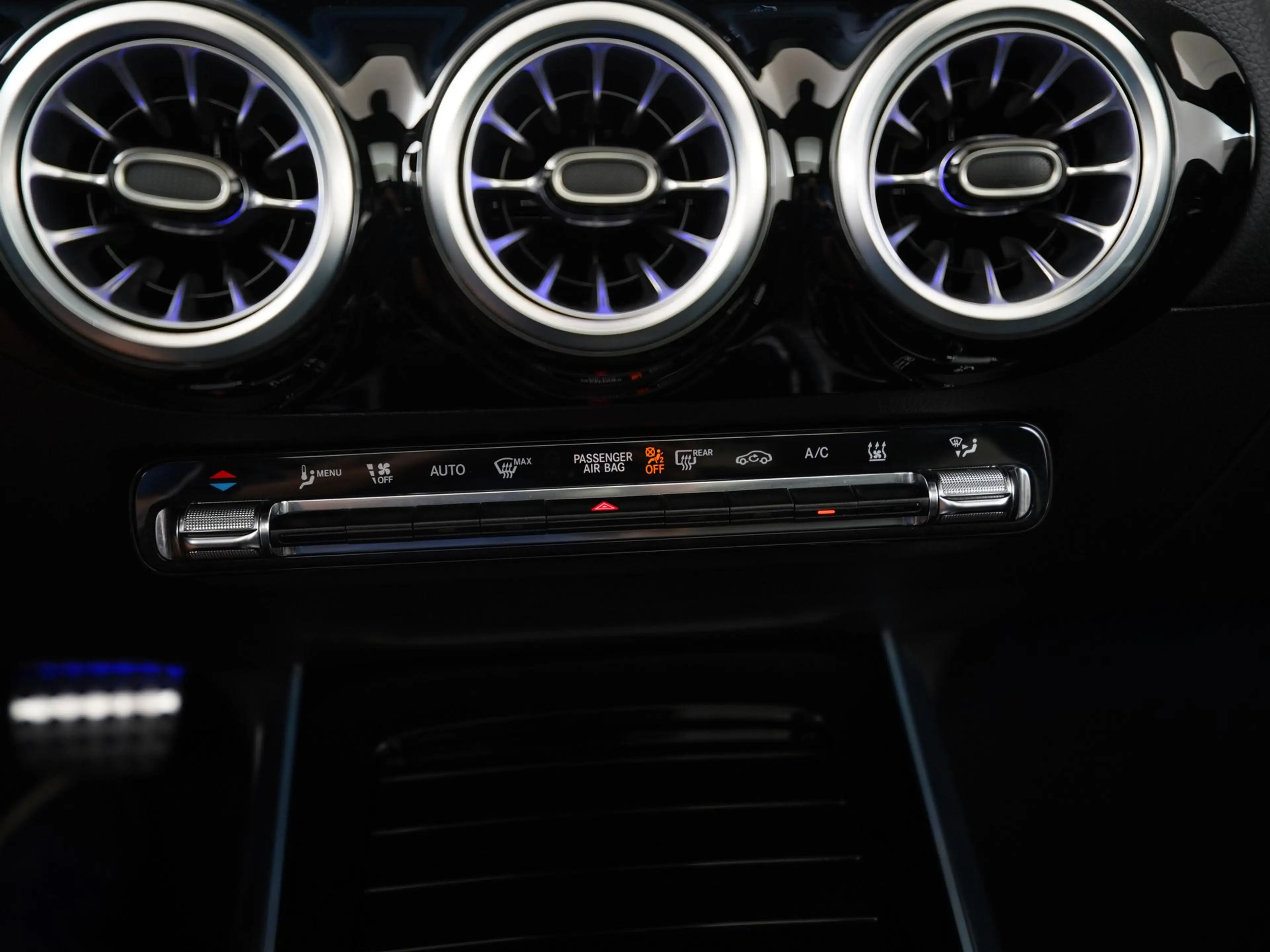 Mercedes-Benz GLA 250 250e AMG Night | Panoramadak | Memory stoel | Mult — photo 13