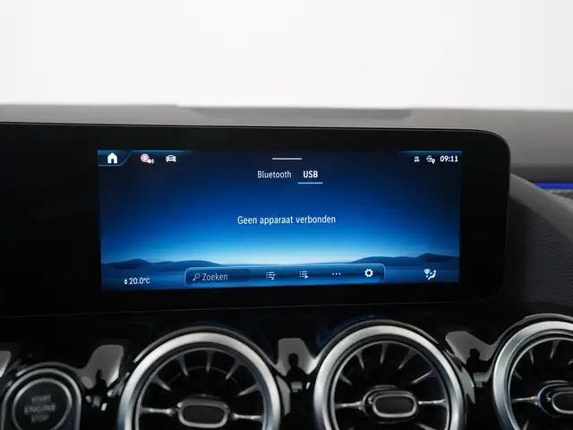 Mercedes-Benz Gla view 19