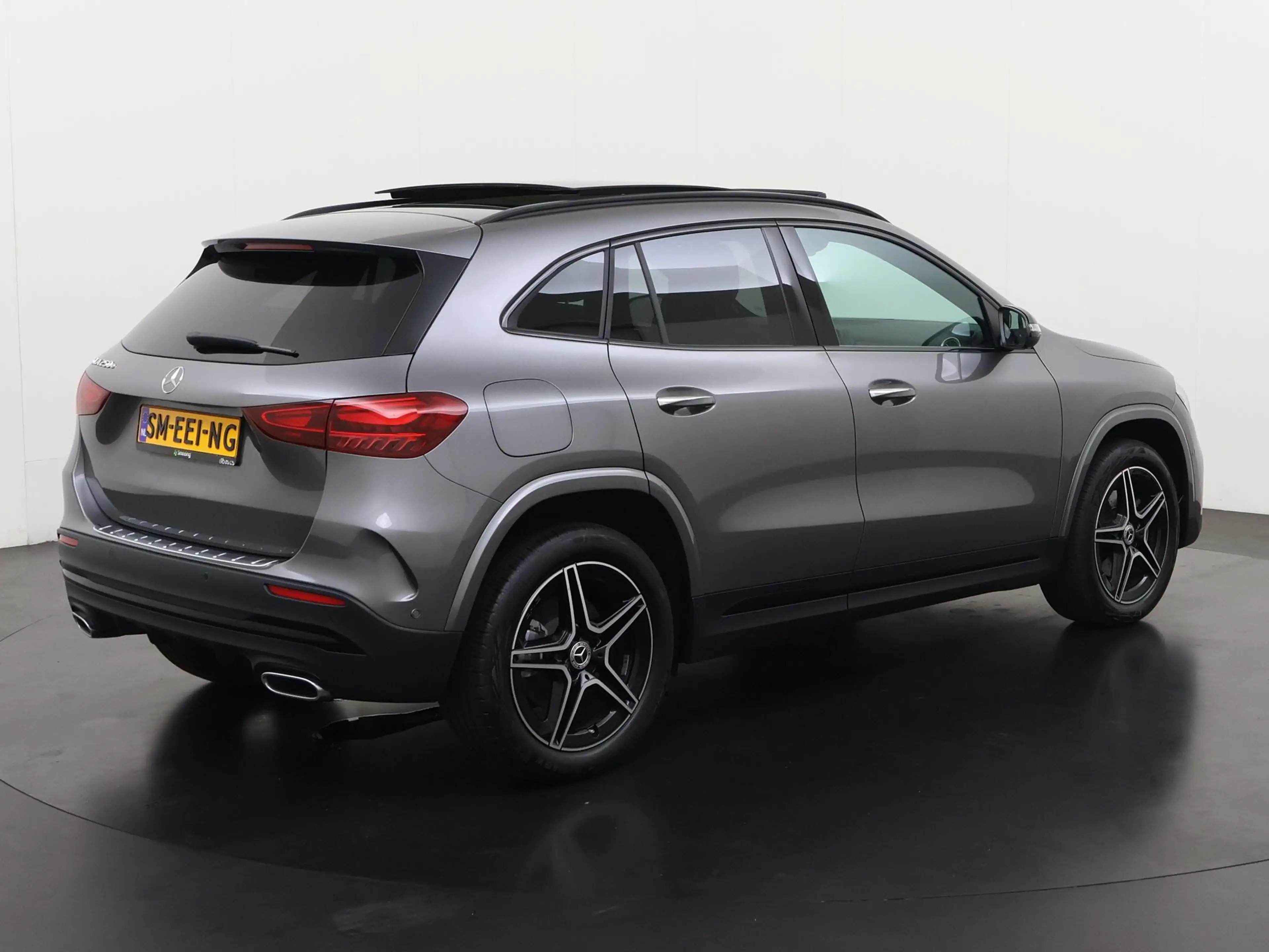 Mercedes-Benz GLA 250 250e AMG Night | Panoramadak | Memory stoel | Mult — photo 4