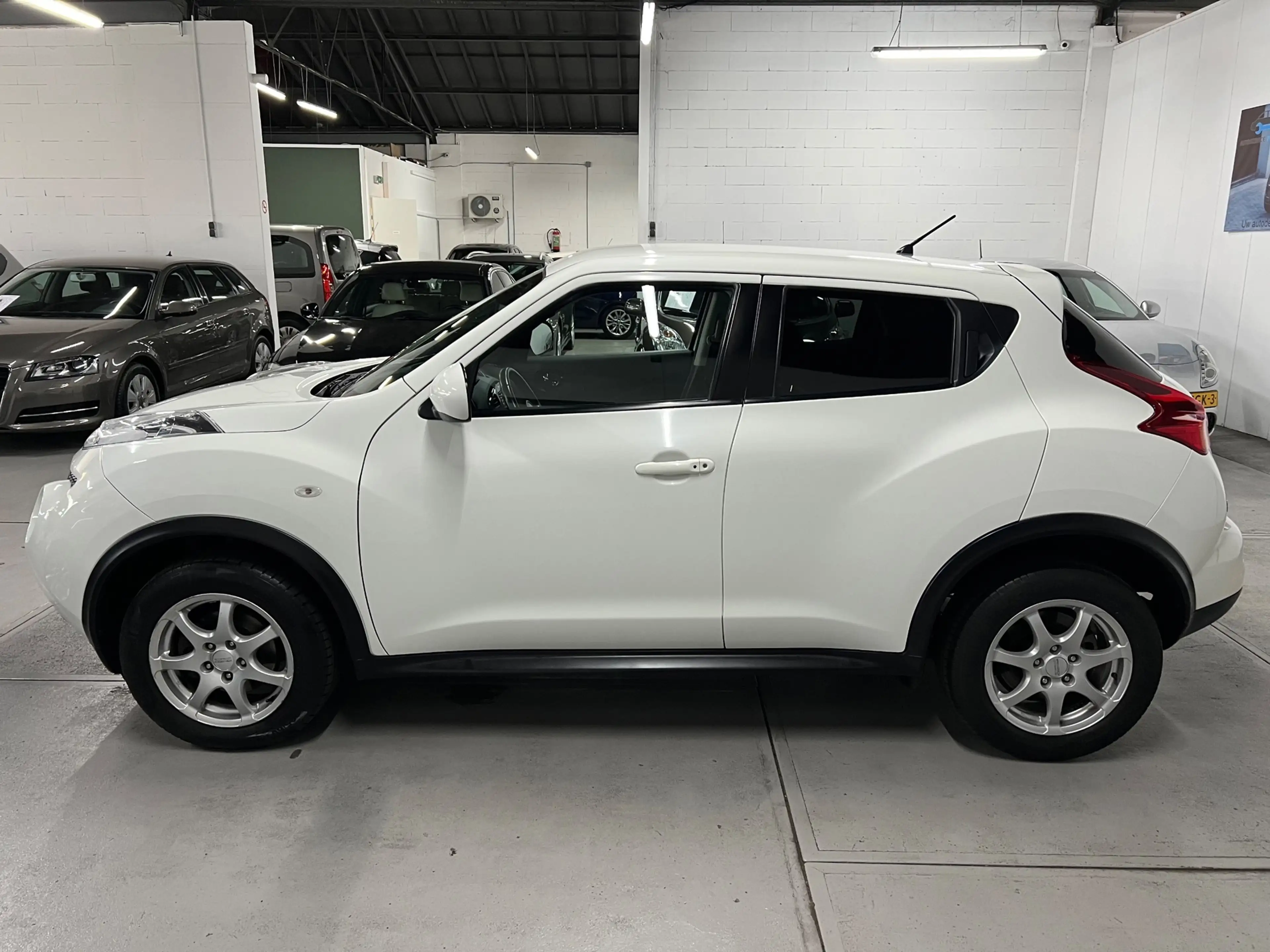 Nissan Juke 1.6 Tekna Automaat ECC / CAMERA / VOL-LEDER — photo 4