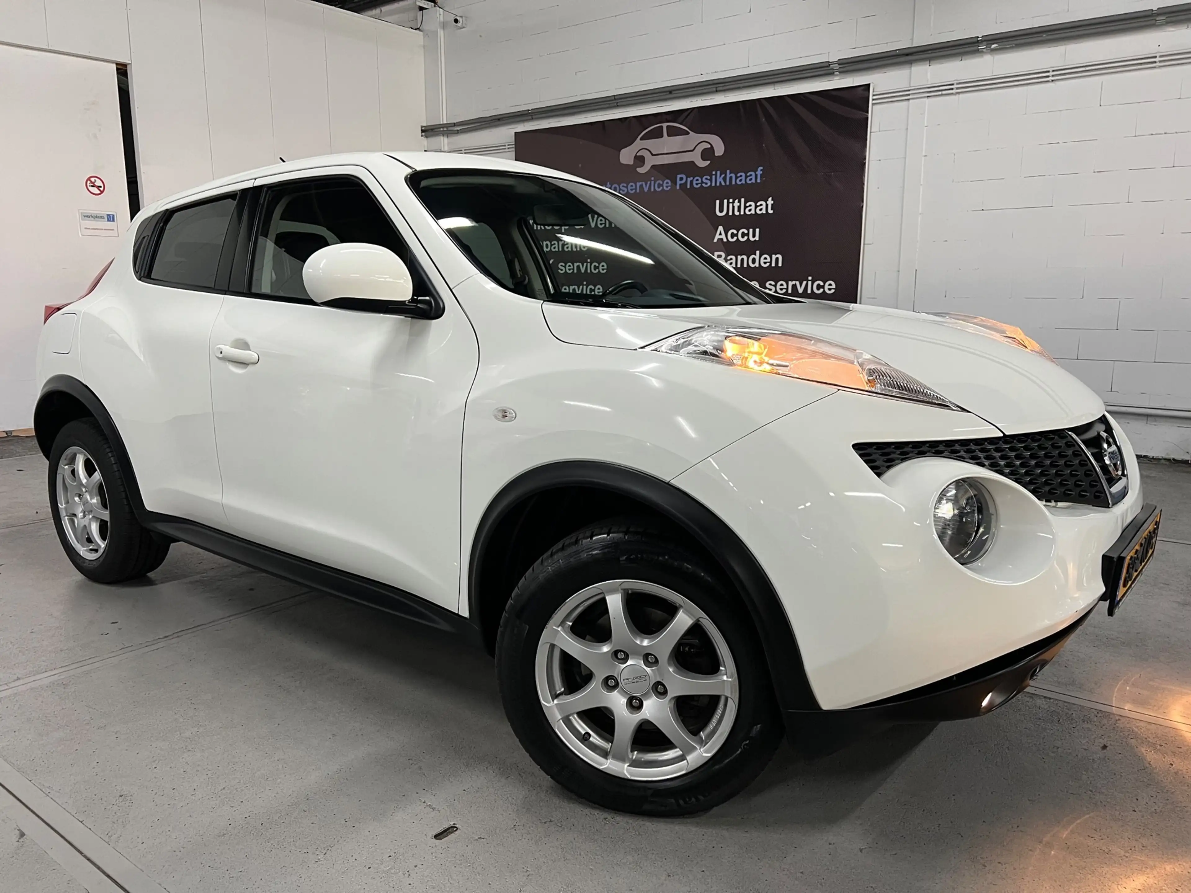 Nissan Juke 1.6 Tekna Automaat ECC / CAMERA / VOL-LEDER — photo 30