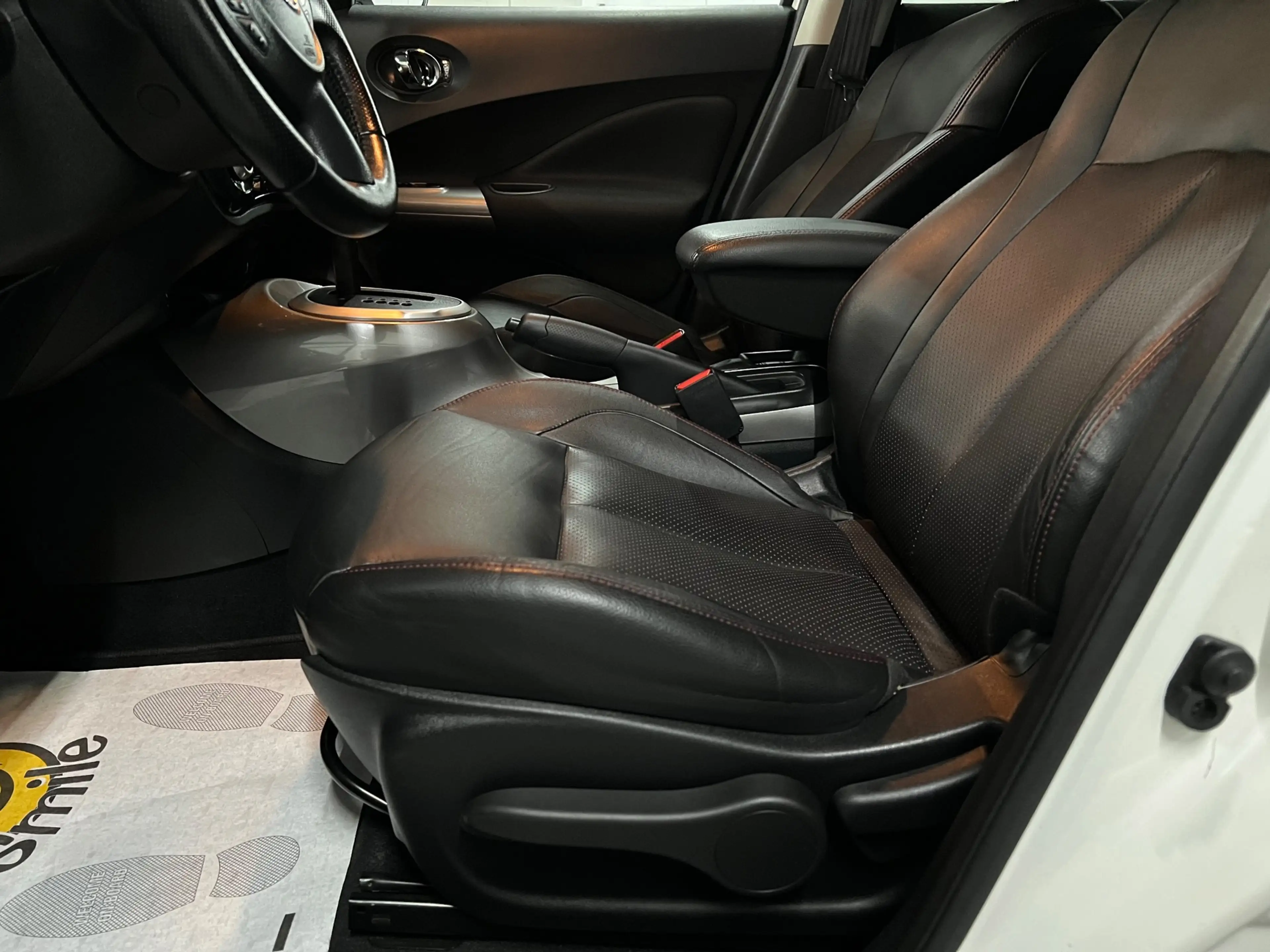 Nissan Juke 1.6 Tekna Automaat ECC / CAMERA / VOL-LEDER — photo 25