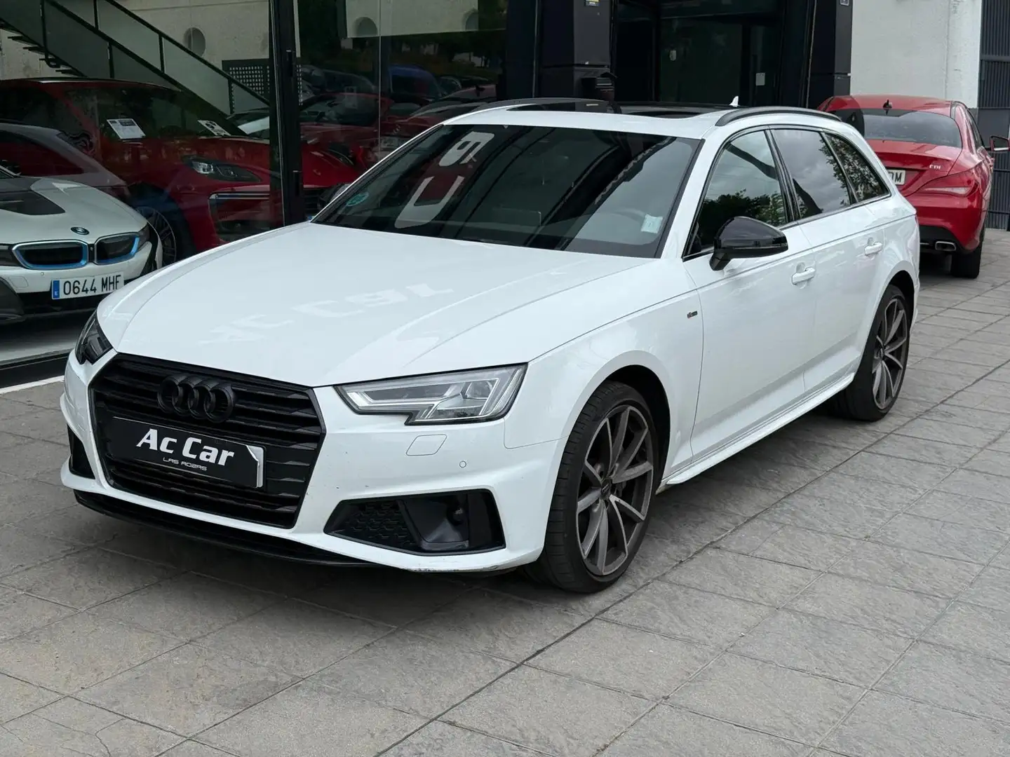 Audi A4 Avant 40 TDI Black line S tronic 140kW Blanco - 2