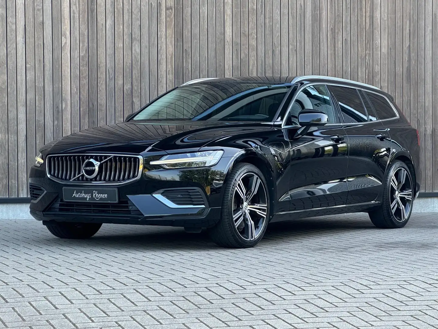 Volvo V60 2.0 T6 Recharge AWD Inscription / Trekhaak / ACC / Nero - 2