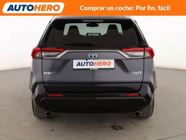 Toyota Rav4 view 5