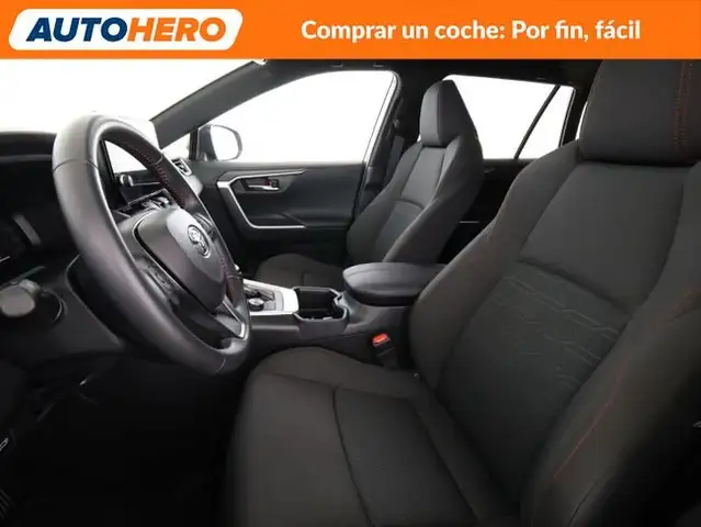Toyota Rav4 view 11