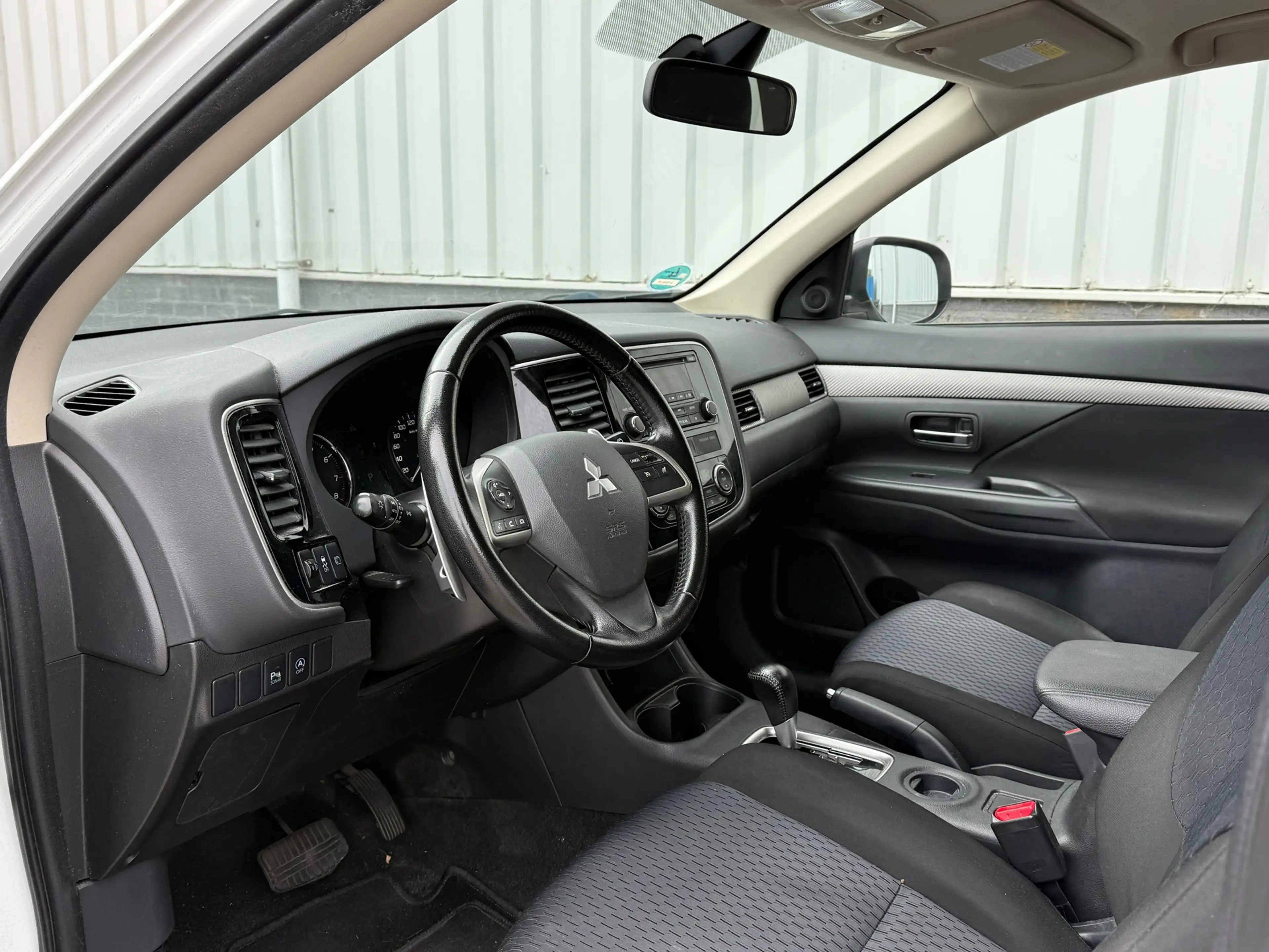 Mitsubishi Outlander 2.0 Intense Automaat Airco Cruise PDC NAP — photo 11