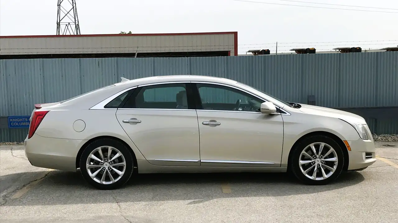 Cadillac XTS снимка Cadillac XTS