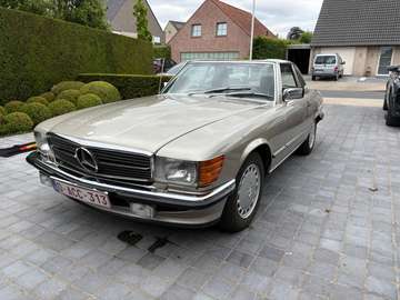Oldtimer Mercedes SL 300- type R107