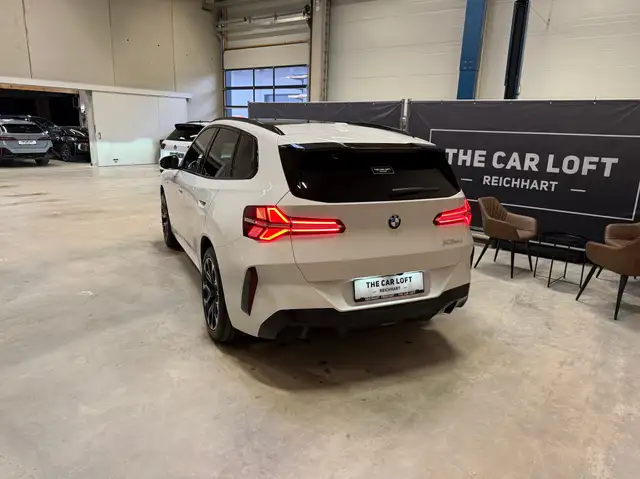 BMW X3 view 3