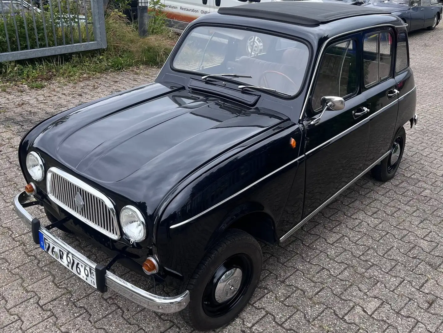 Renault R 4 1 Jahr Gewährleistung Zwart - 2