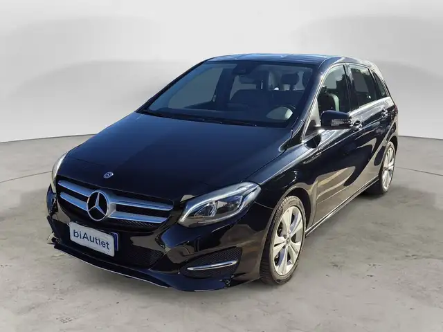 Mercedes-Benz B 180 B 180 d Sport Next auto