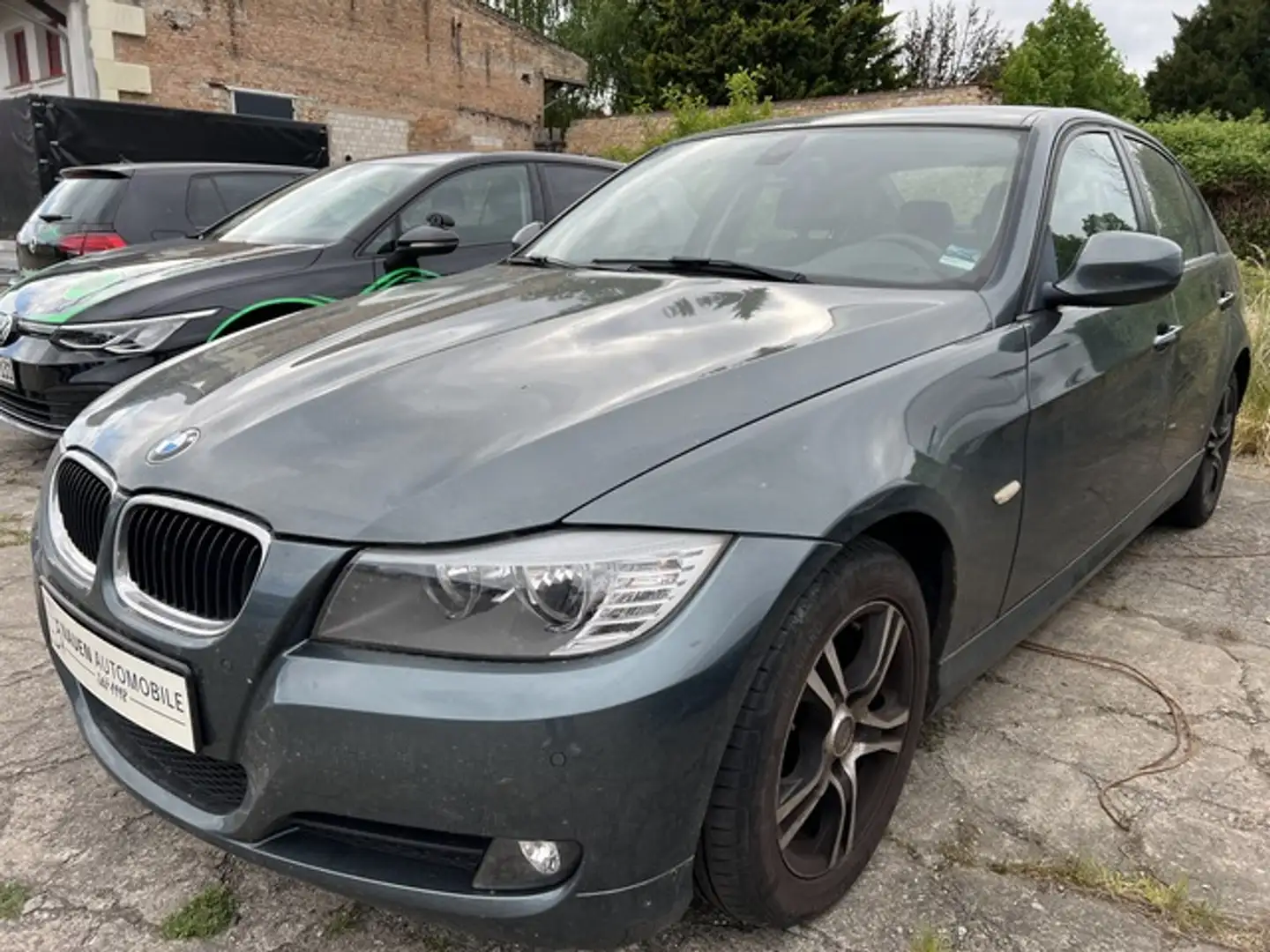 BMW 318 i Limousine Automatik+Klima+PDC+Alus+ Grijs - 1