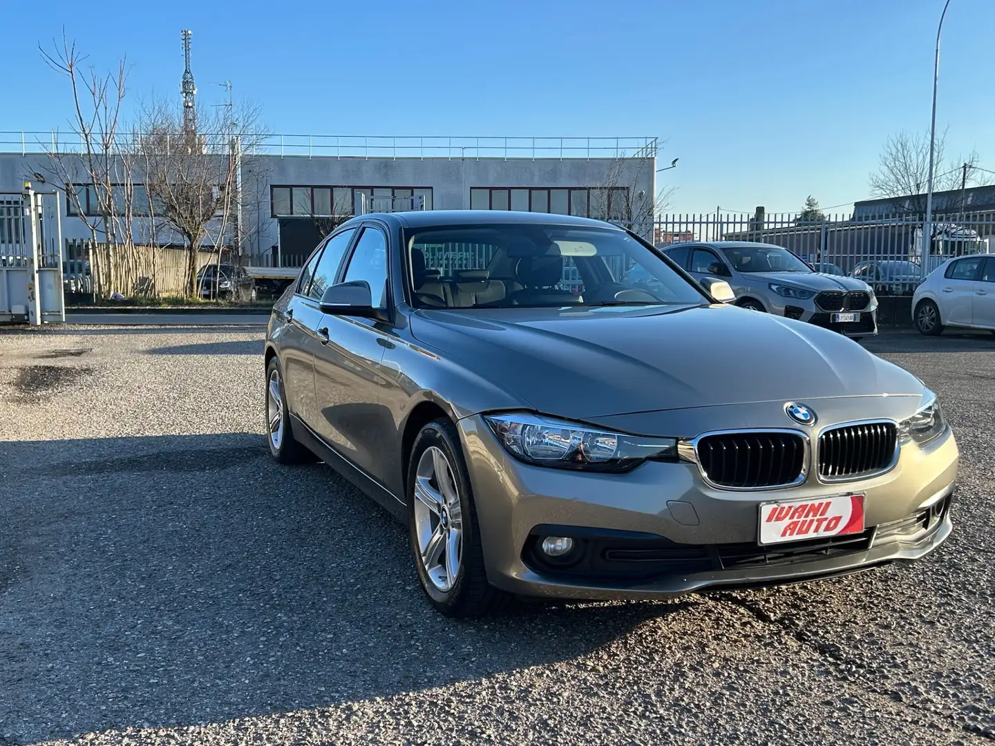 BMW 318 318i Business Advantage Grau - 2