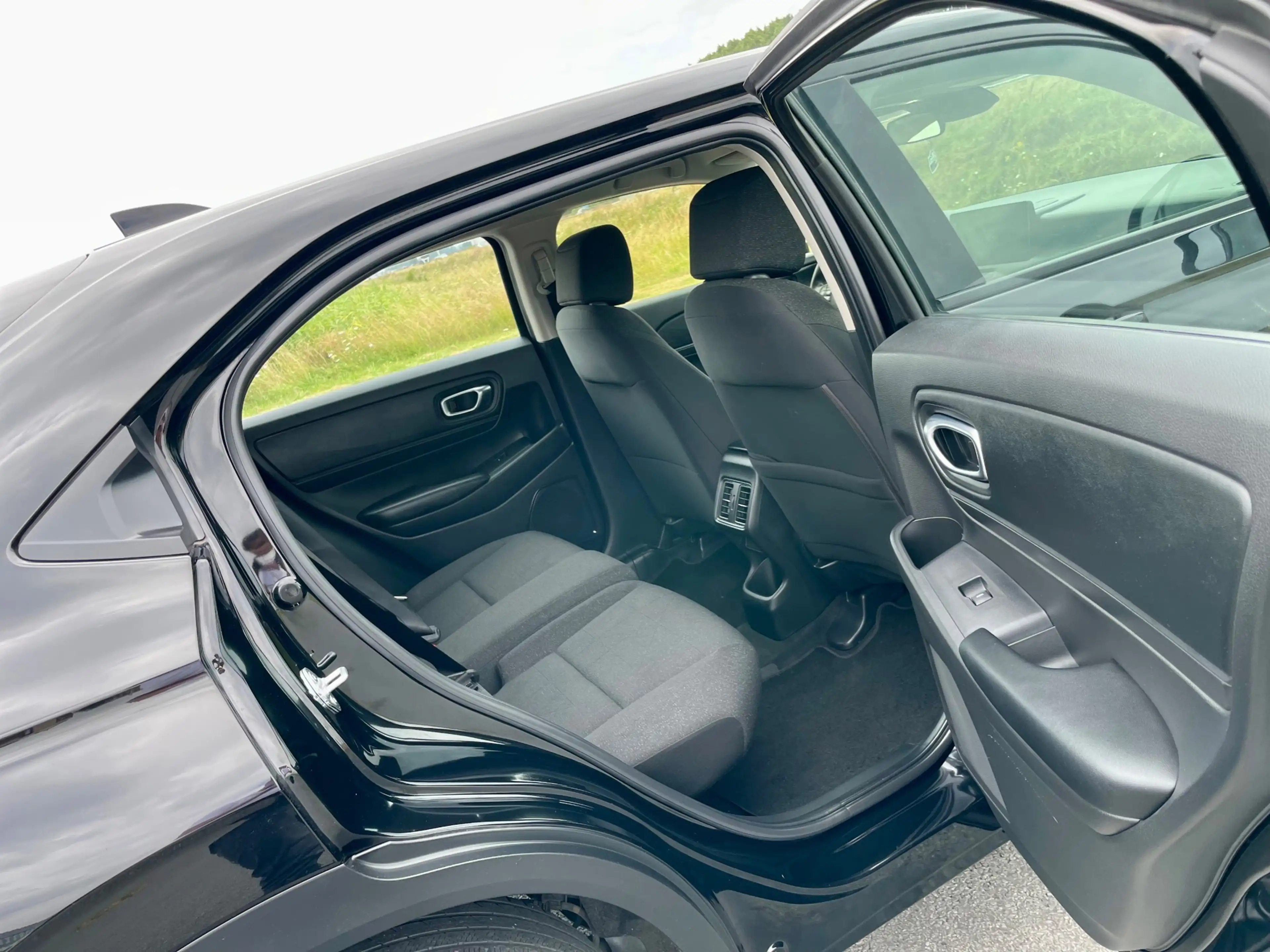 Honda HR-V 1.5 e:HEV Elegance, Aut, Acc, Cam, Pdc, Navi, Stoe — photo 14