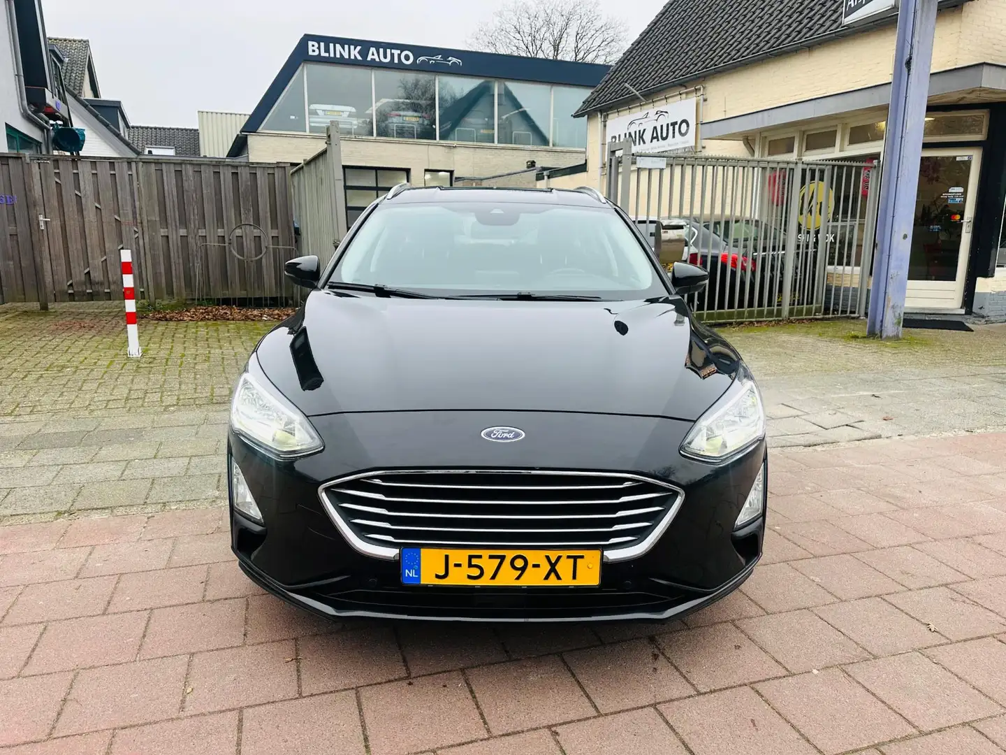 Ford Focus Wagon 1.0 EcoBoost Titanium X Business Garantie Negro - 2