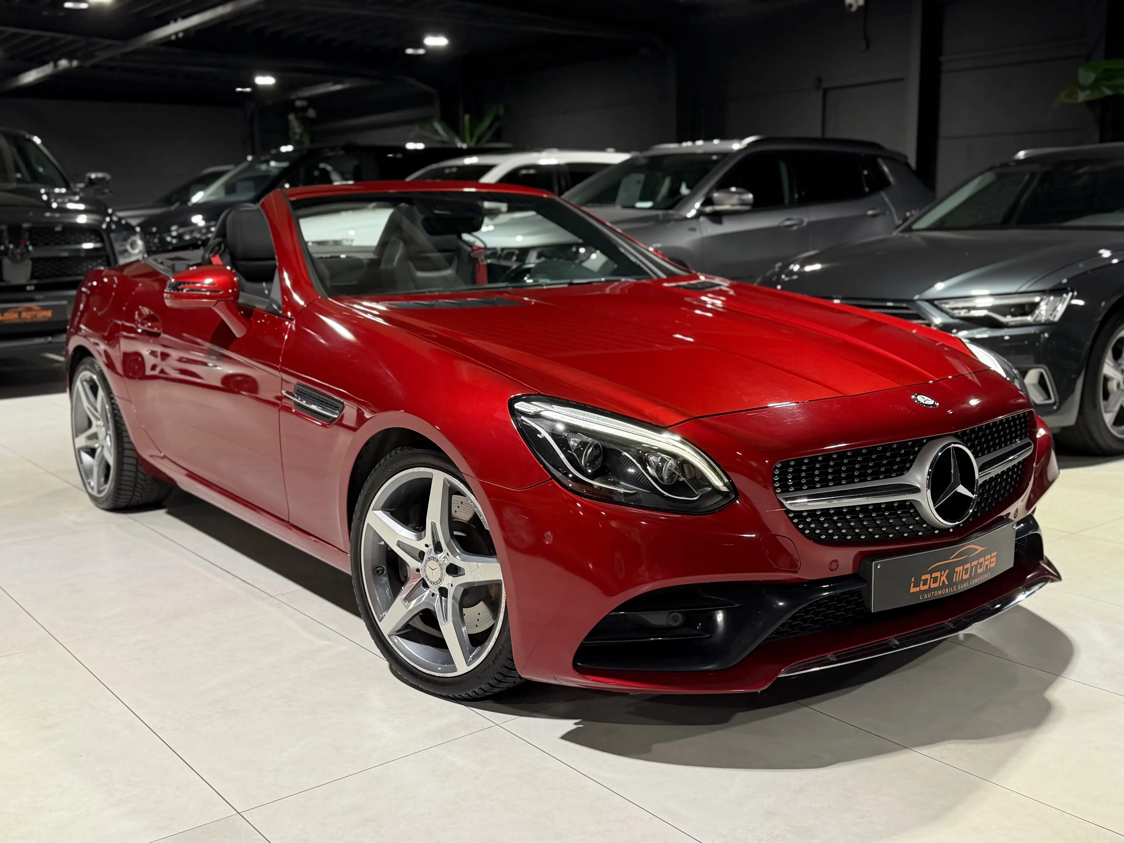 Mercedes-Benz SLC 180 PACK AMG AUTOMATIQUE 9G-TRONIC CUIR NAVIGATION PANO LED FULL FULL — photo 3