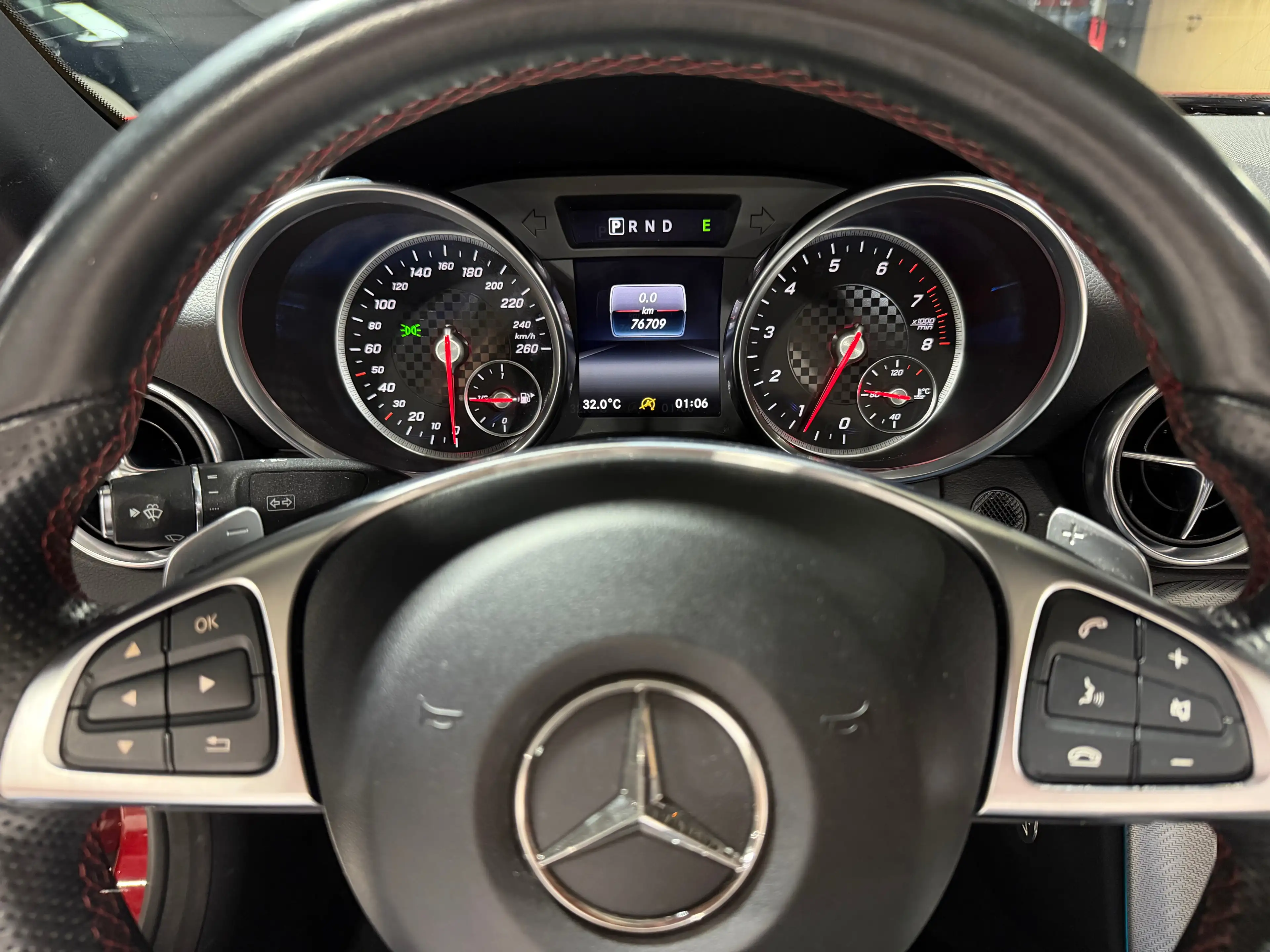 Mercedes-Benz SLC 180 PACK AMG AUTOMATIQUE 9G-TRONIC CUIR NAVIGATION PANO LED FULL FULL — photo 13