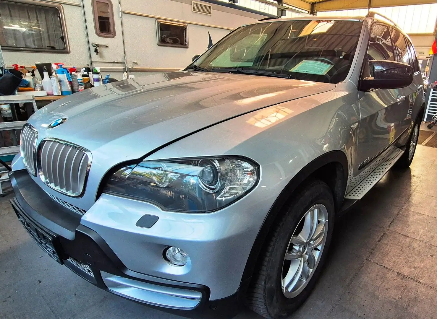BMW X5 xDrive35d 285PS HEAD-UP SOFT-CLOSE Zilver - 1