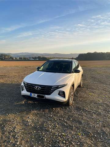 Hyundai TUCSON 1,6T-150 7-DCT M.Hybrid 110 kW Polar White