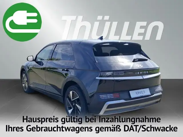 Hyundai Ioniq 5 view 3