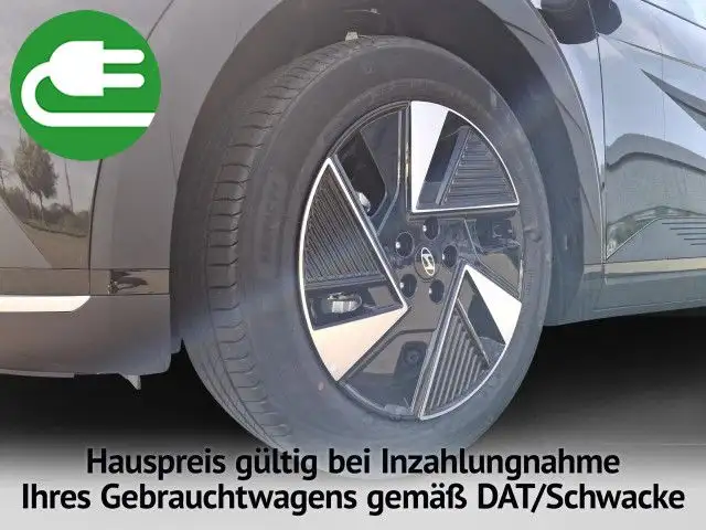 Hyundai Ioniq 5 view 9