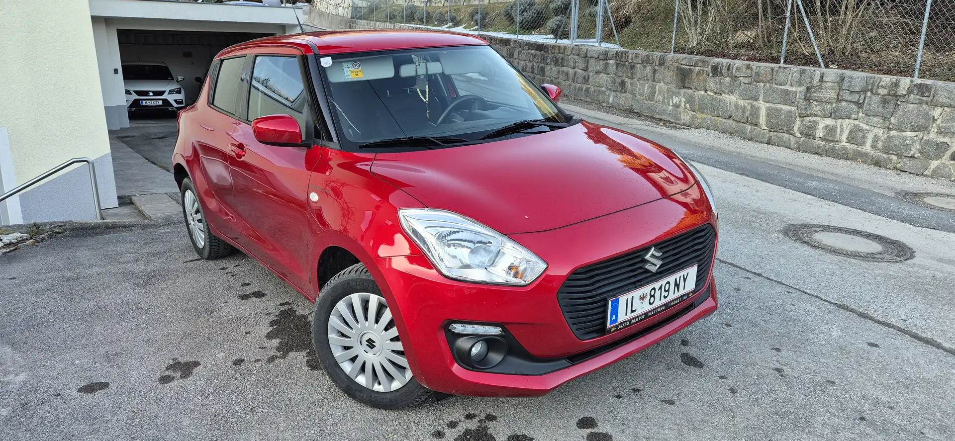 Suzuki Swift Swift 1,2 DualJet Allgrip Shine Allrad Rot - 1